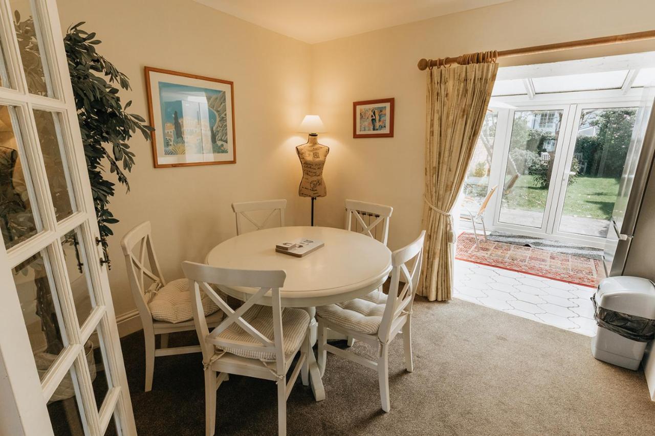 Willow Cottage - Cost 3 Bed Cottage In Penrhyn Bay With Sea Views With Access To Snowdonia Rhos-on-Sea Exterior photo